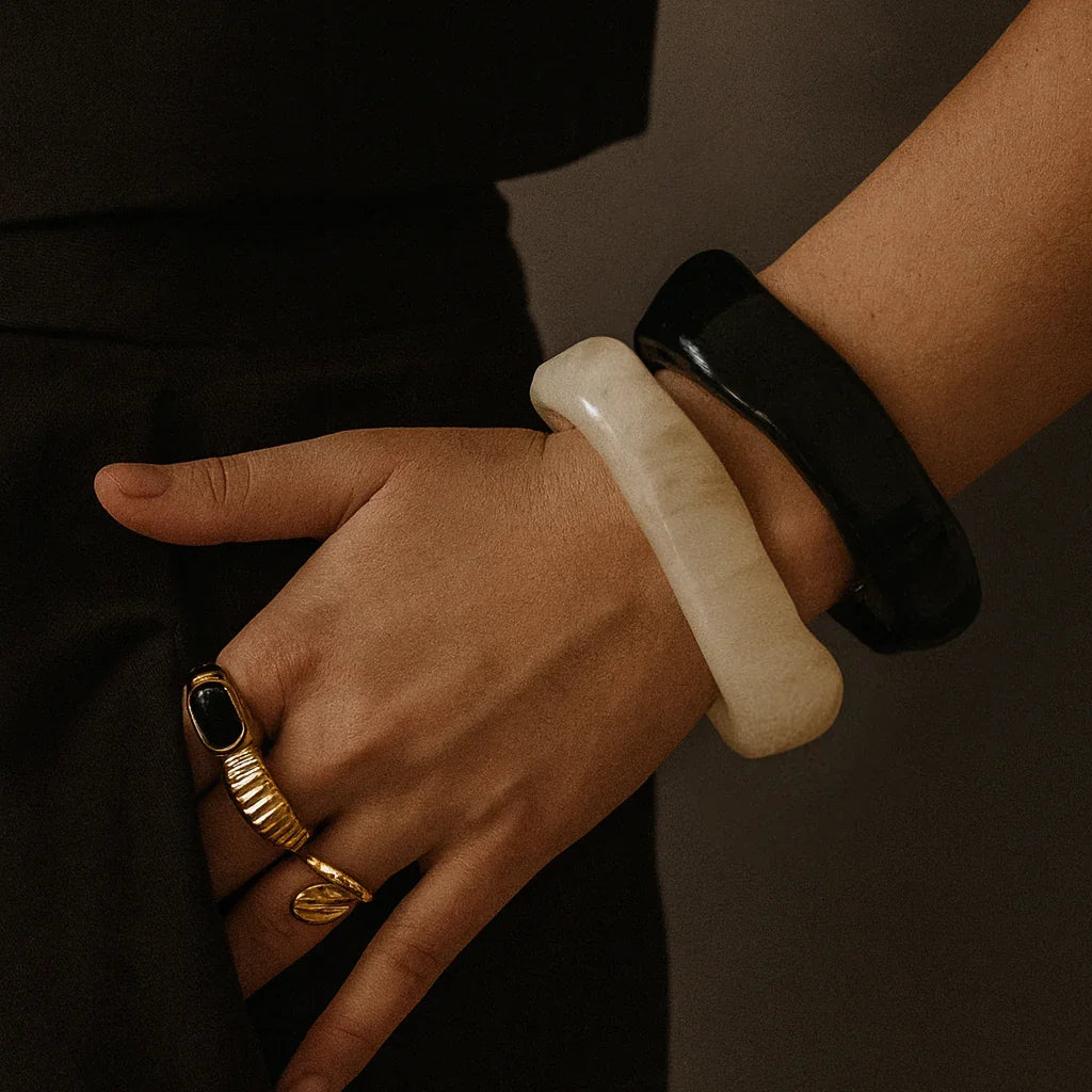 [ElanLuxe]Avaria Acrylic Bangle