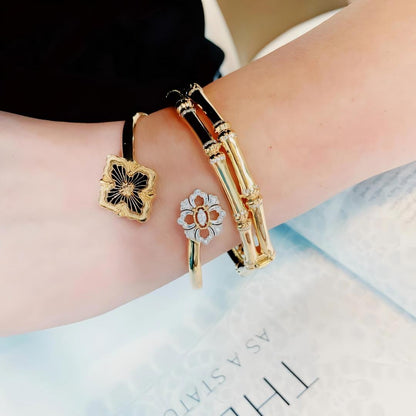 [ElanLuxe Jewelry JEWELRY] OPERA TULLE  GOLD BRACELET WITH ENAMEL BACKGROUND