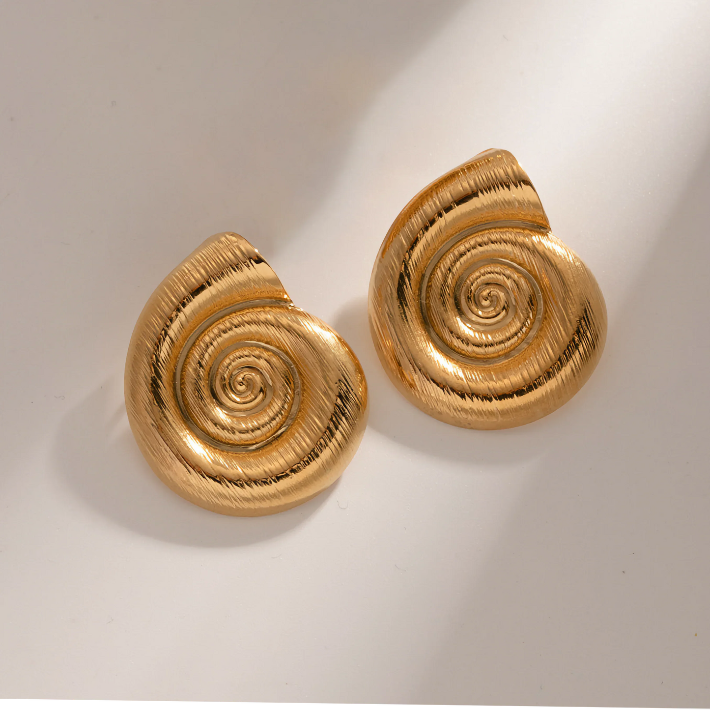 [ElanLuxe]Nauticia Gold Shell Earrings