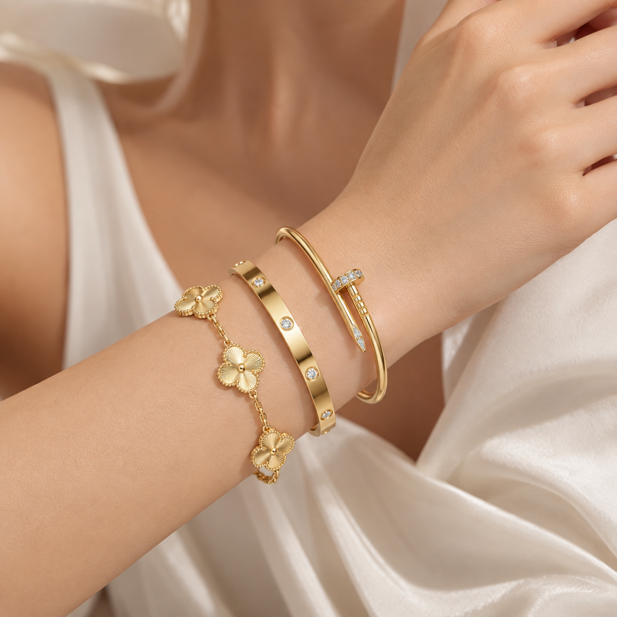 [ElanLuxe Jewelry] CLASH & Clover Laser 5-Motif & LOVE Brushed Bracelet Stack Set