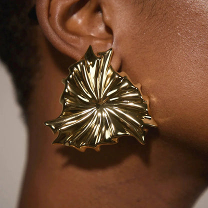 [ElanLuxe]Rafaela Sculpted Petal Gold Earrings