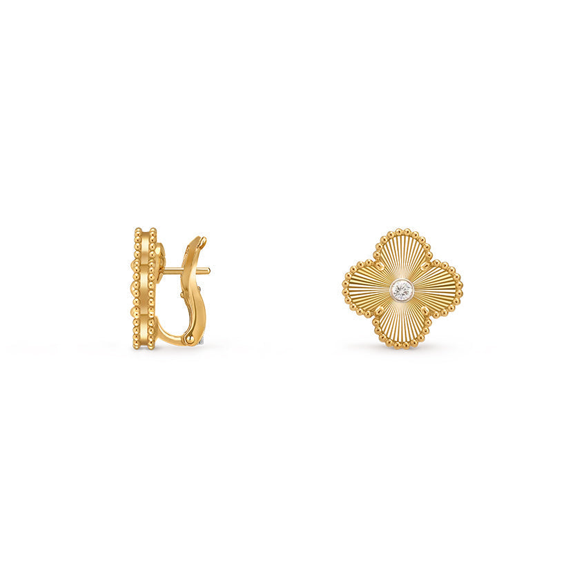 [ElanLuxe Jewelry]CLOVER 15MM MOP DIAMOND EARRINGS COLLECTION
