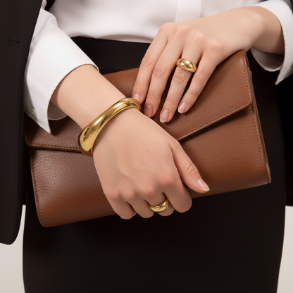 [ElanLuxe]Jessa Sculpted Gold Bangle