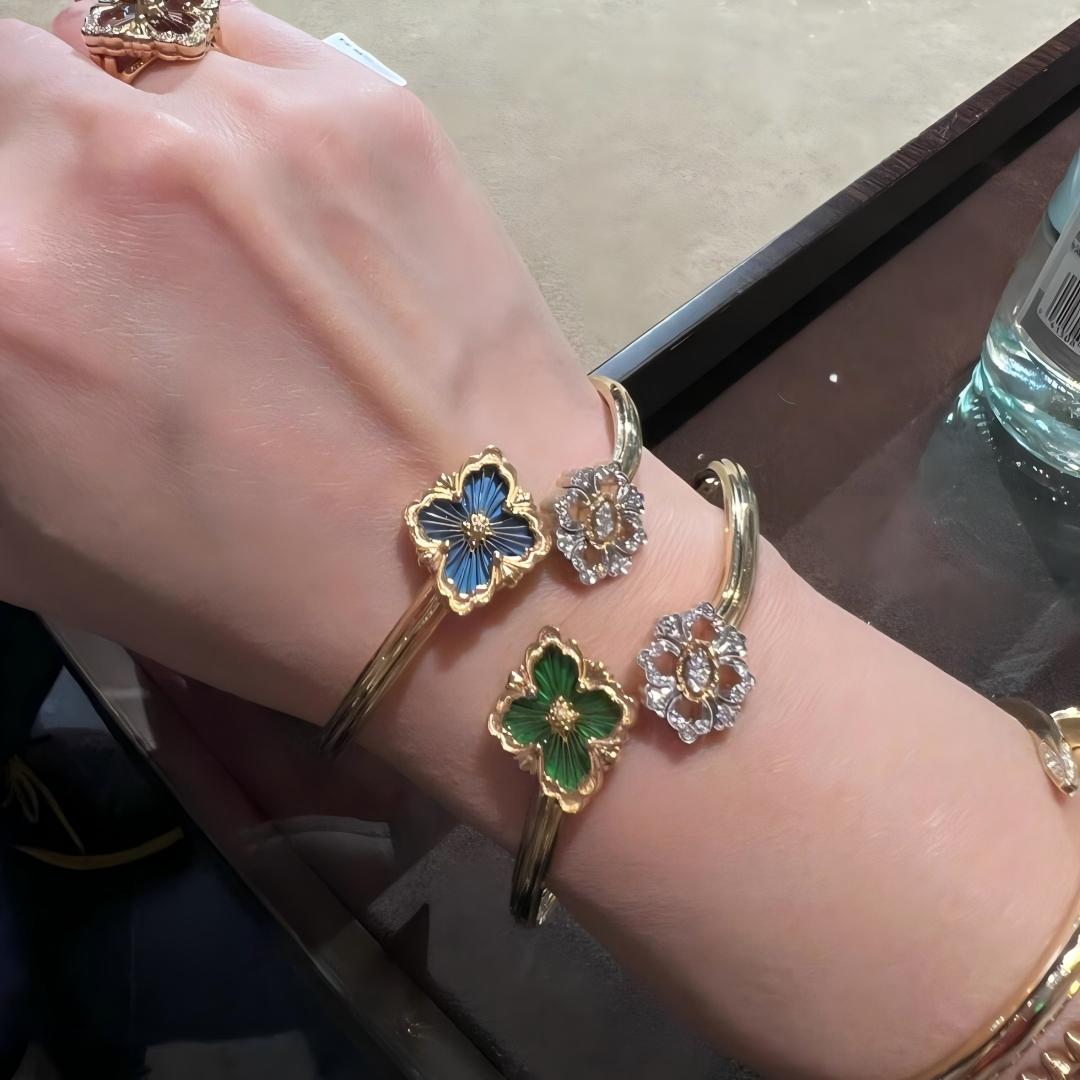 [ElanLuxe Jewelry JEWELRY] OPERA TULLE  GOLD BRACELET WITH ENAMEL BACKGROUND