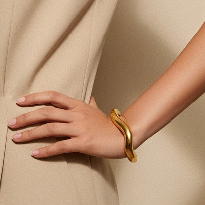 [ElanLuxe]Zaria Asymmetrical Gold Bangle