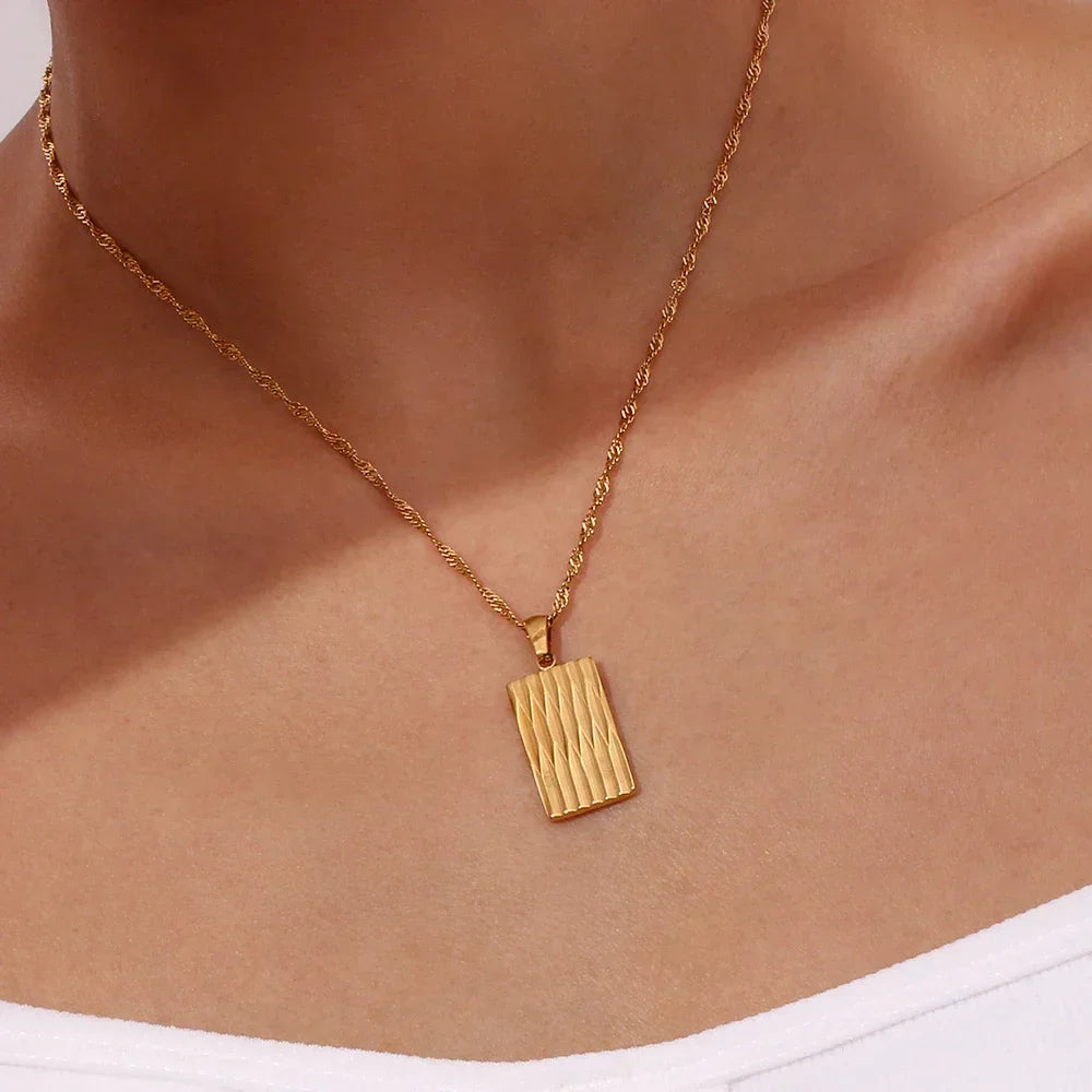 [ElanLuxe]Dahlia Gold Necklace
