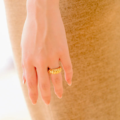 [ElanLuxe]Amaia Gold Croissant Ring