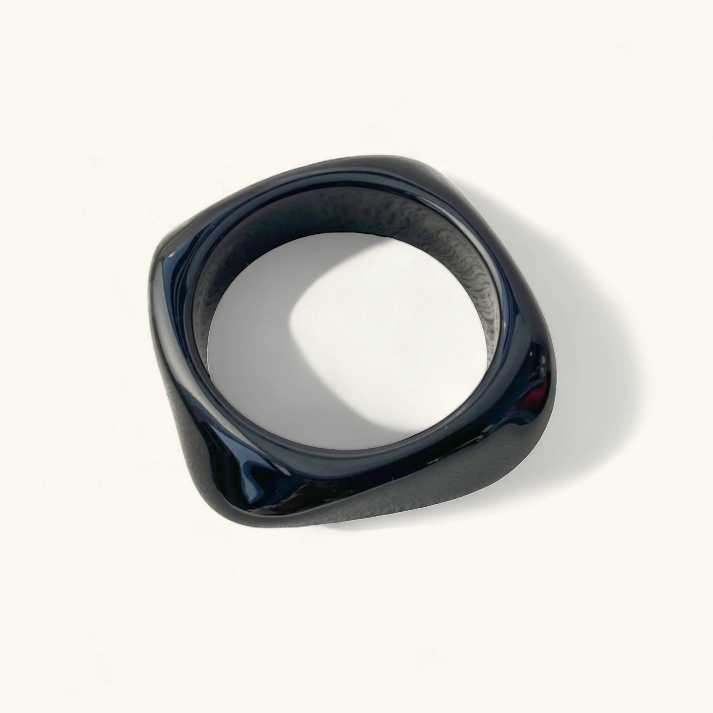 [ElanLuxe]Avaria Acrylic Bangle