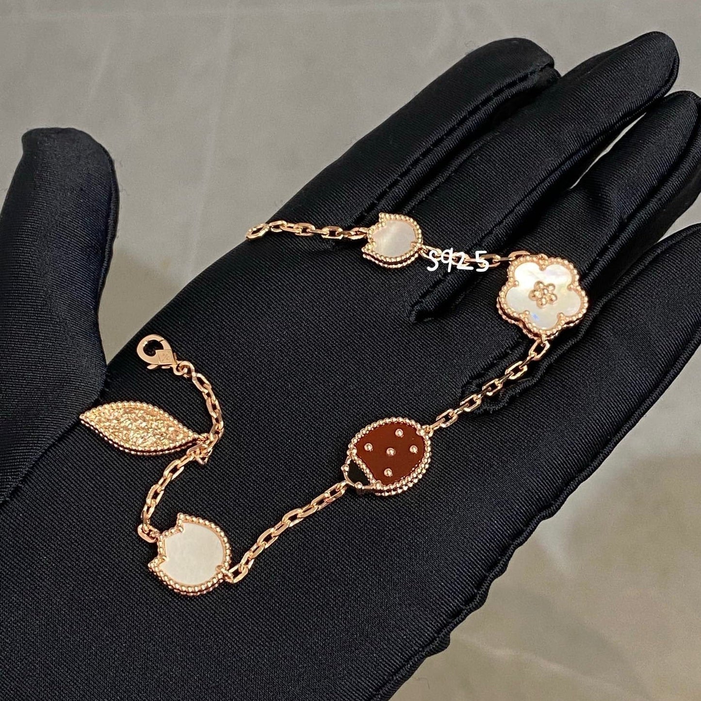 [ElanLuxe Jewelry]LUCKY SPRING 5 MOTIF BRACELET