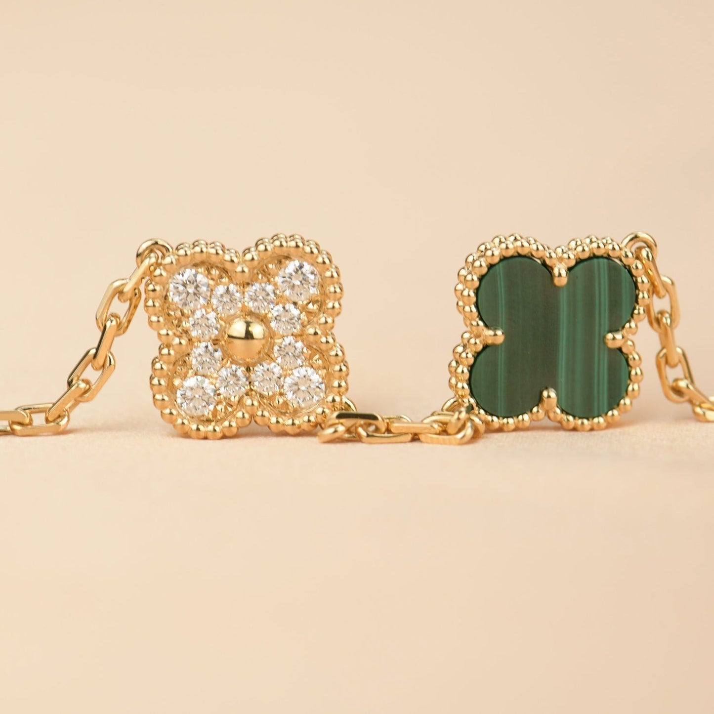 [ElanLuxe Jewelry]CLOVER  5 MOTIF MALACHITE DIAMOND BRACELET
