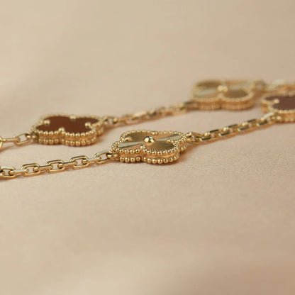 [ElanLuxe Jewelry] CLOVER 5 MOTIF RED CORNELIAN BRACELET COLLECTION