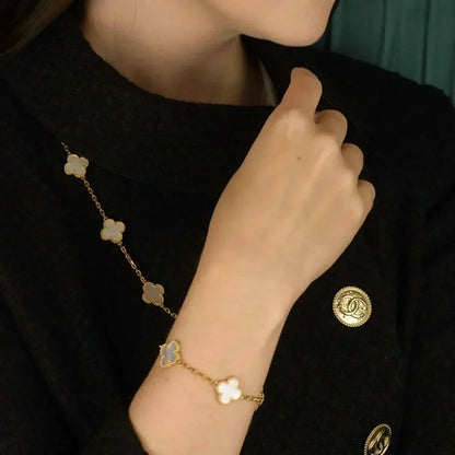[ElanLuxe Jewelry]CLOVER  5 MOTIF WHITE MOP BRACELET