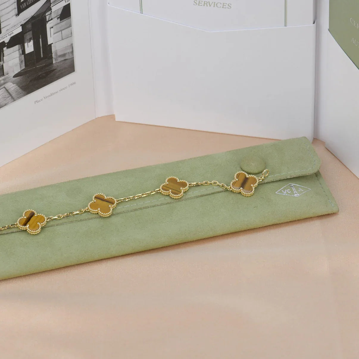 [ElanLuxe Jewelry] CLOVER 5 MOTIFS TIGER EYE BRACELET COLLECTION