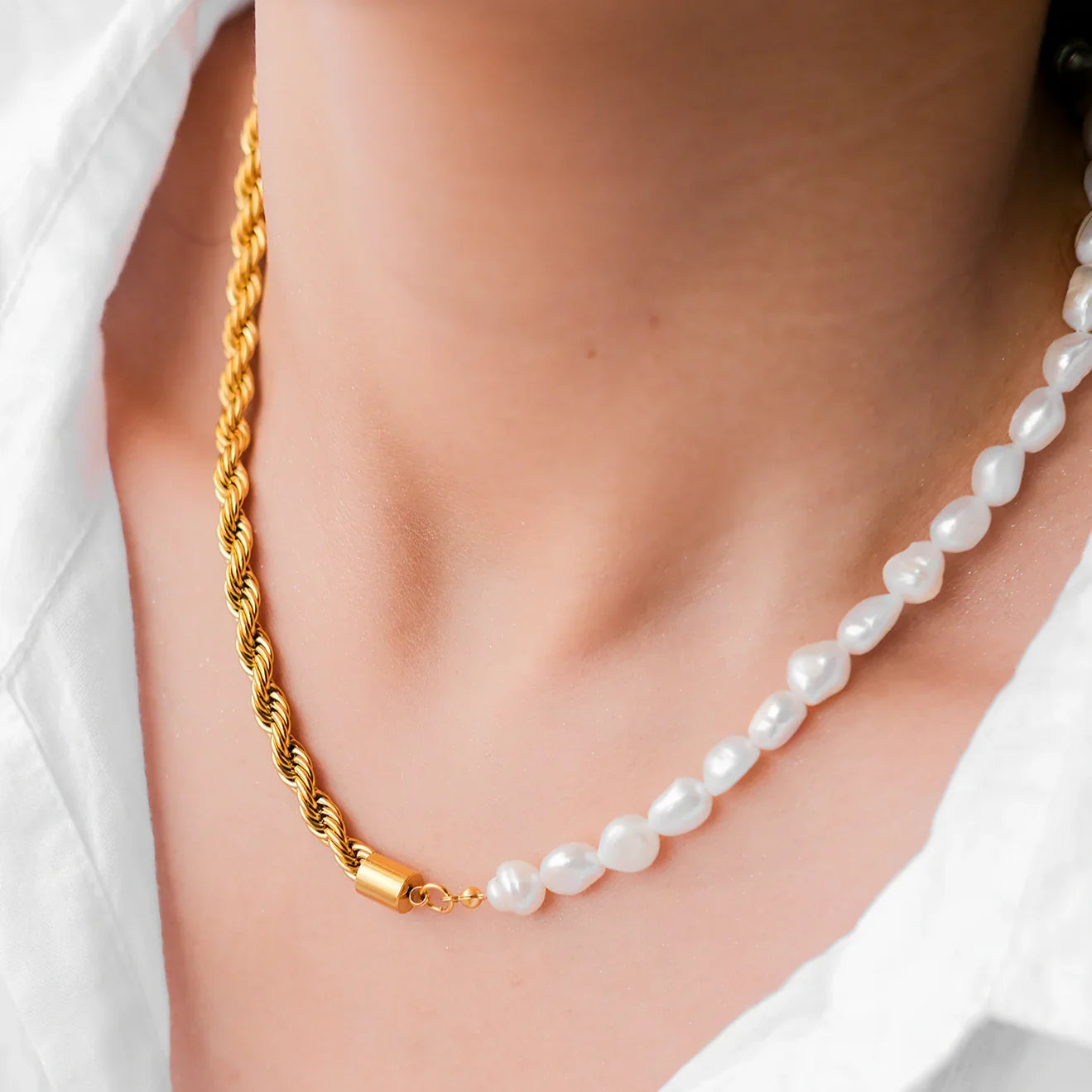 [ElanLuxe]Dualia Gold Pearl Necklace