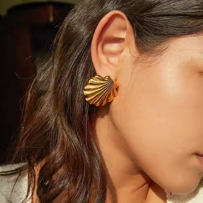 [ElanLuxe]Bayside Gold Seashell Earrings