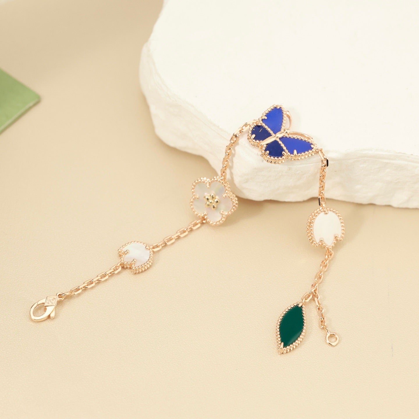 [ElanLuxe Jewelry]LUCKY SPRING BUTTERFLY 5 MOTIF BRACELET