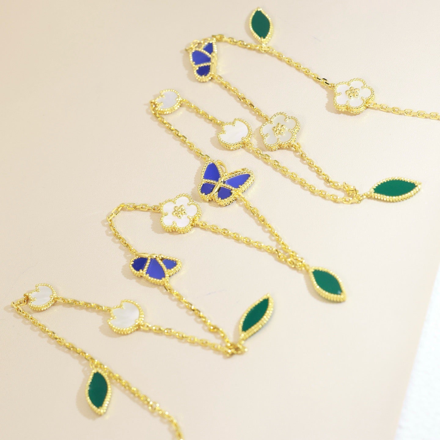 [ElanLuxe Jewerly]LUCKY SPRING BUTTERFLY 15 FLOWER NECKLACE