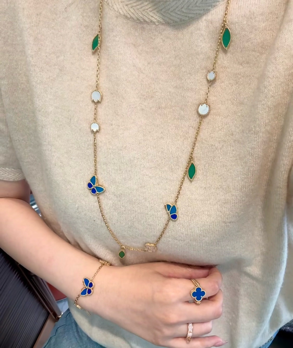 [ElanLuxe Jewerly]LUCKY SPRING BUTTERFLY 15 FLOWER NECKLACE