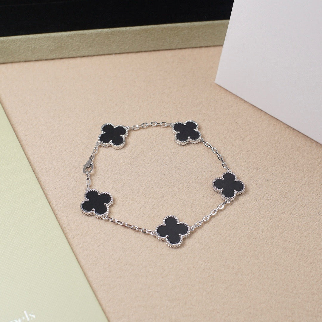 [ElanLuxe Jewelry]CLOVER 5 MOTIF ONYXS  BRACELET SILVER