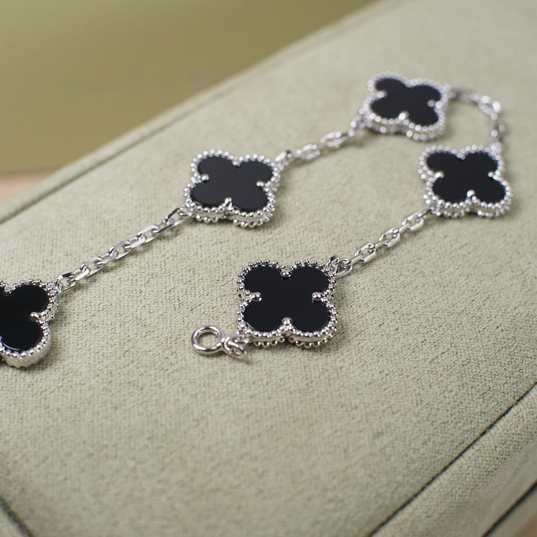 [ElanLuxe Jewelry]CLOVER 5 MOTIF ONYXS  BRACELET SILVER