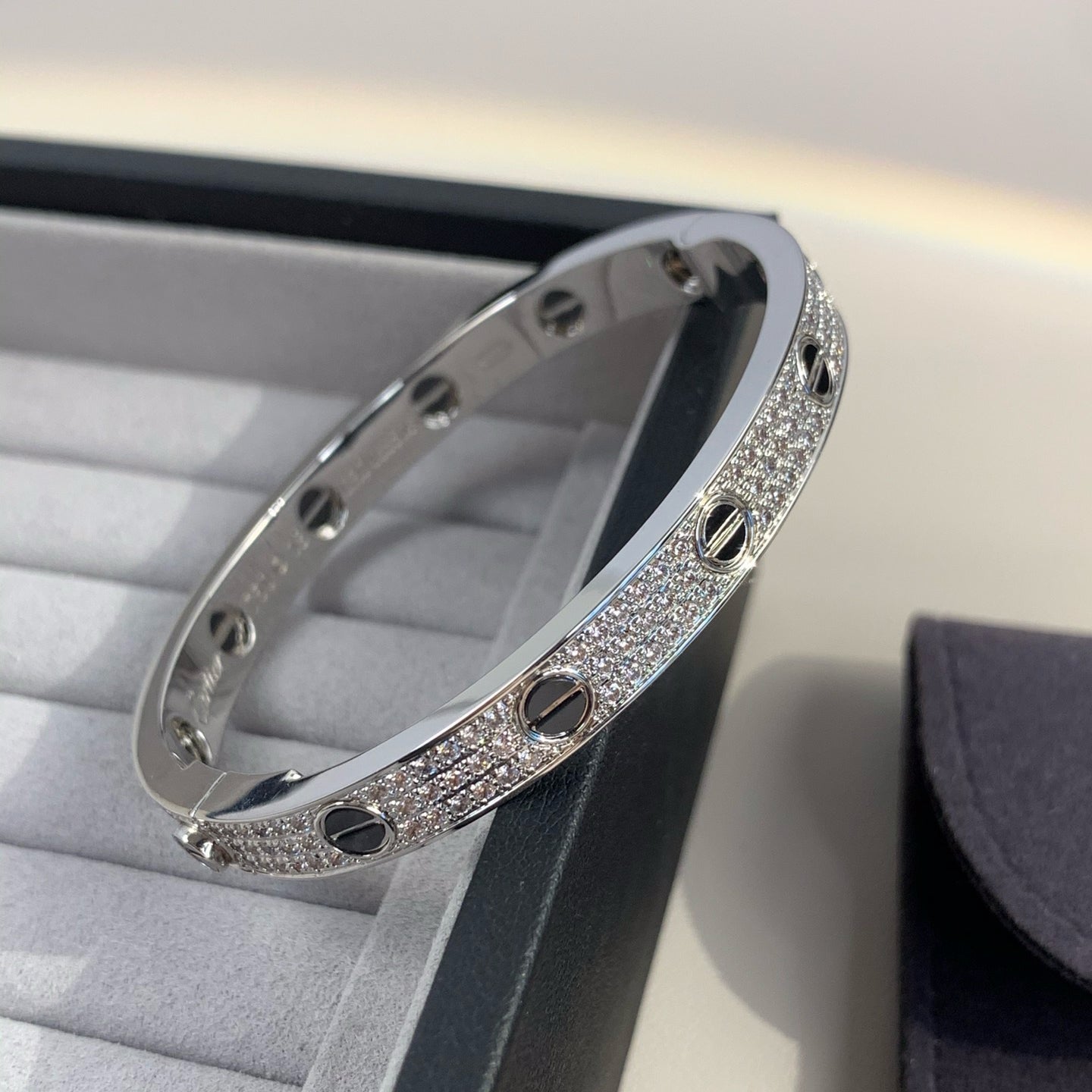[ElanLuxe Jewelry]LOVE BRACELET 6.1MM DIAMOND-PAVED CERAMIC