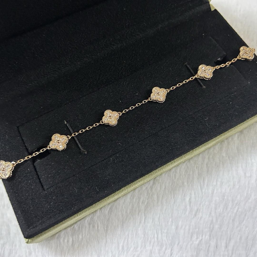 [ElanLuxe Jewelry]CLOVER 6 MOTIF DIAMOND BRACELET