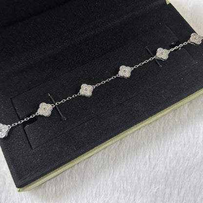 [ElanLuxe Jewelry]CLOVER 6 MOTIF DIAMOND BRACELET