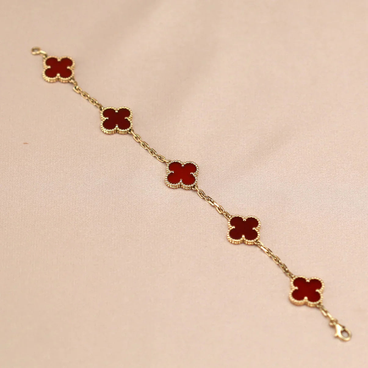 [ElanLuxe Jewelry] CLOVER 5 MOTIF RED CORNELIAN BRACELET COLLECTION