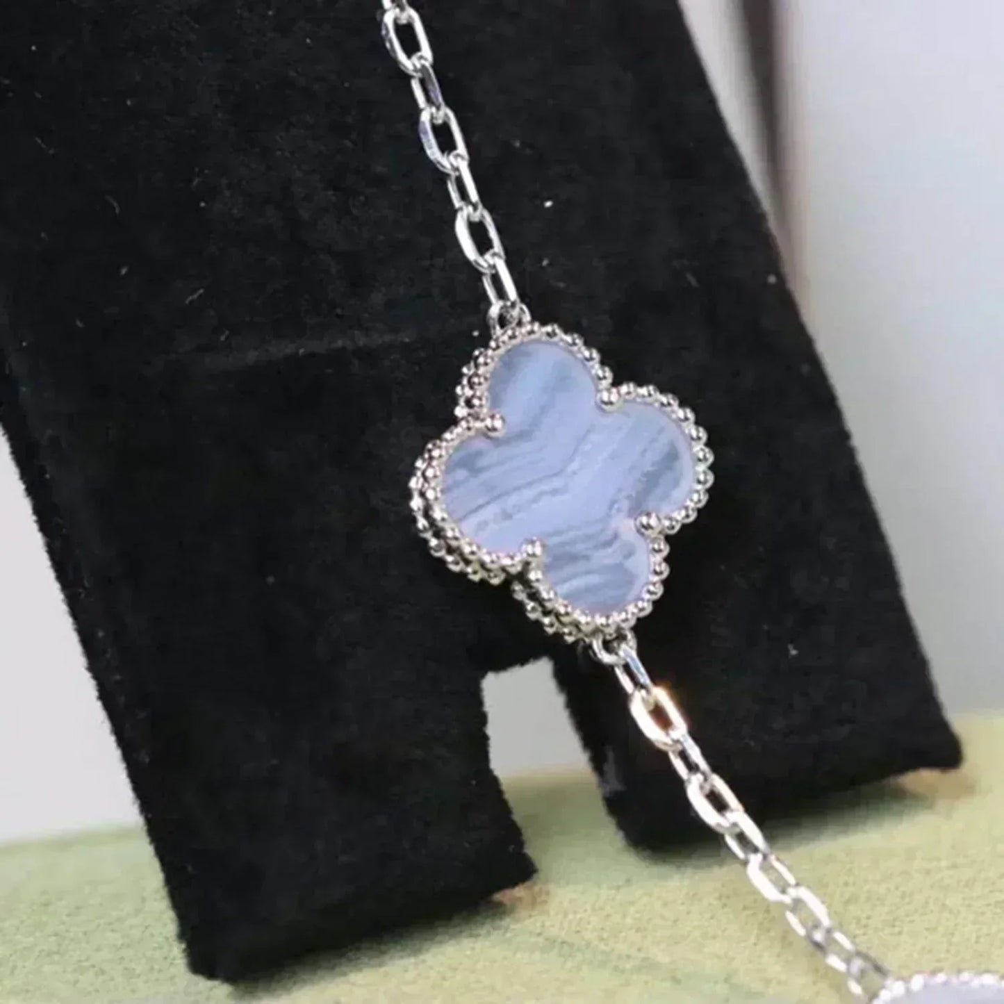 [ElanLuxe Jewelry]CLOVER  5 MOTIF PURPLE CHALCEDONY BRACELET SILVER
