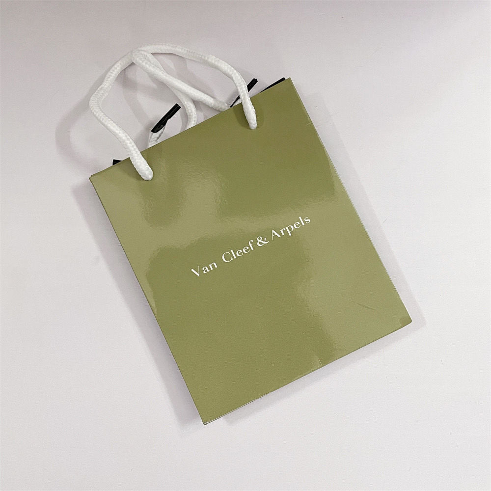 [ElanLuxe Jewelry]VA CLOVER BRACELET NECKLACE RING BOX GIFT BAG