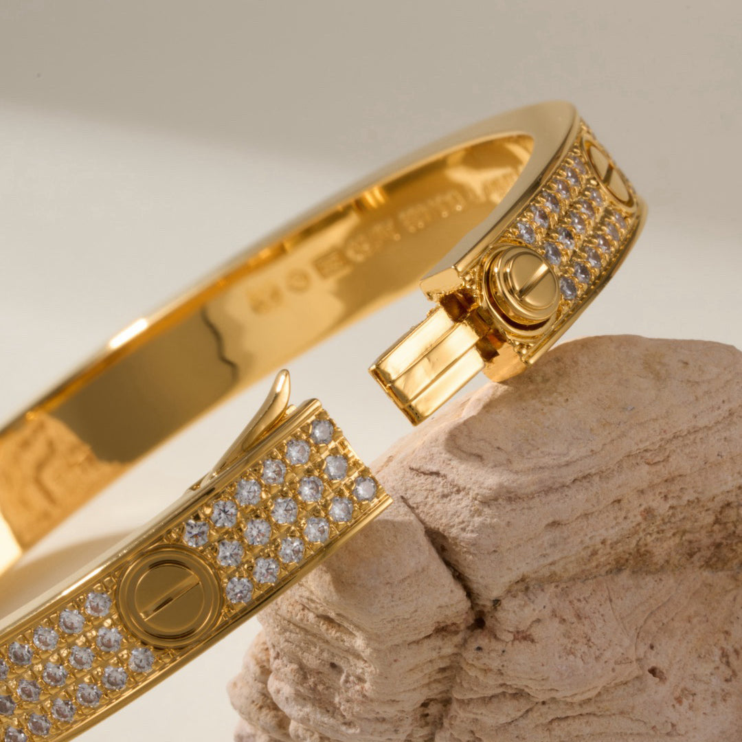 [ElanLuxe Jewelry] LOVE BRACELET 6.1MM DIAMOND-PAVED