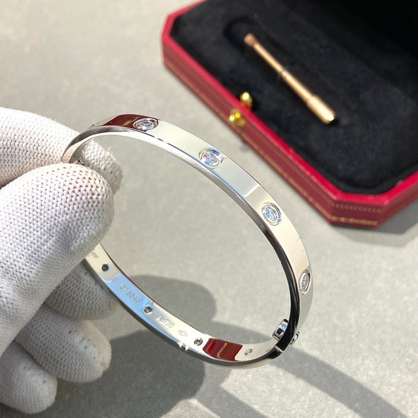 [ElanLuxe Jewelry]LOVE BRACELET 6.1MM 10 DIAMONDS