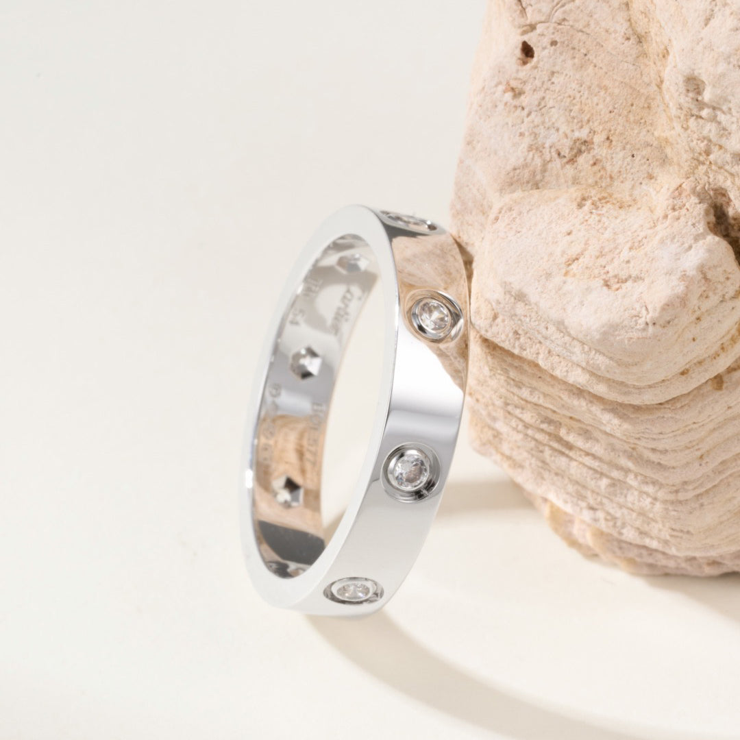 [ElanLuxe Jewelry]LOVE 4MM 8 DIAMOND RING