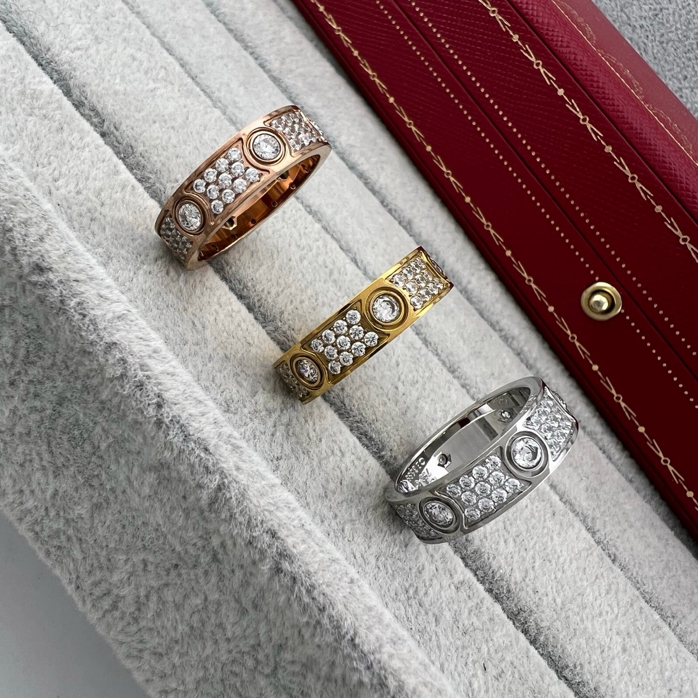 [ElanLuxe Jewelry]LOVE 5.5MM FULL-PAVE 6-DIAMOND RING
