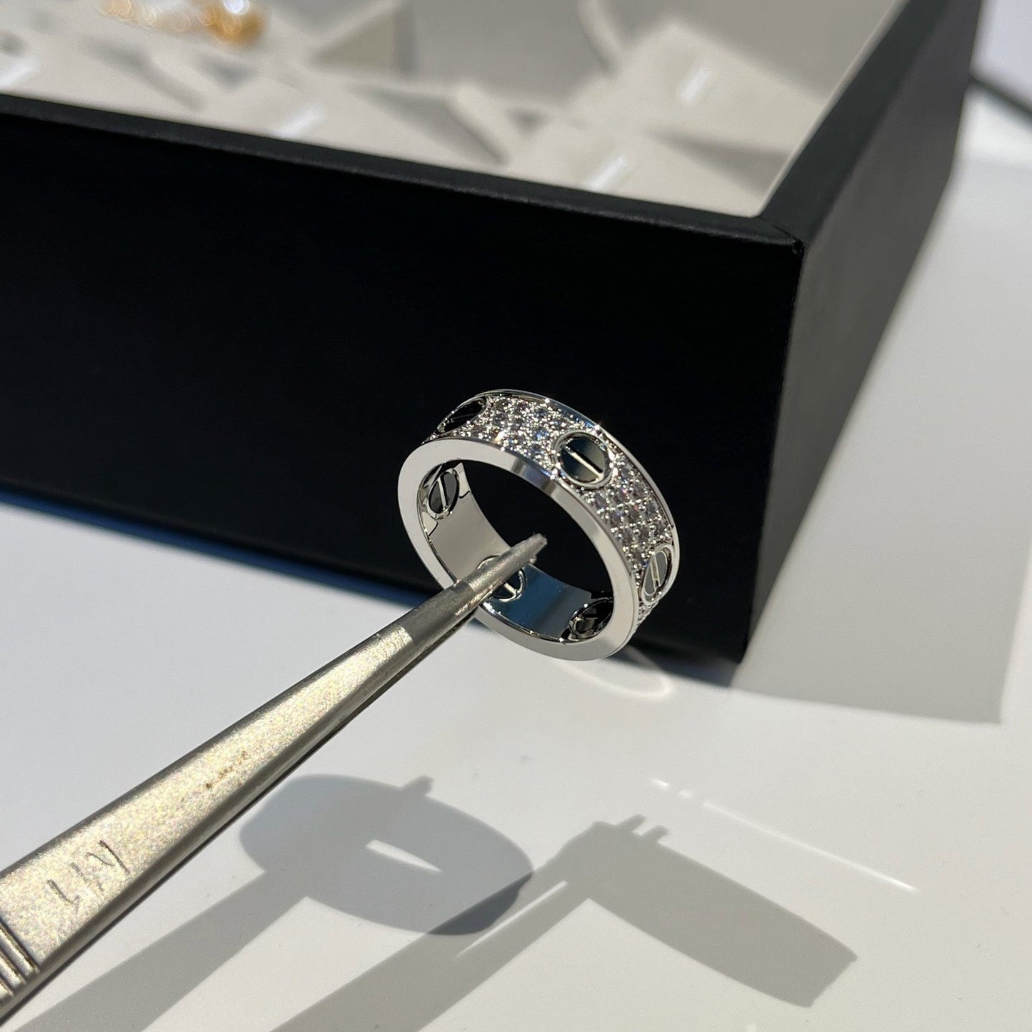 [ElanLuxe Jewelry]LOVE RING 5.5MM DIAMONDS PAVED CERAMIC
