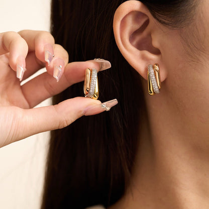 [ElanLuxe Jewelry]TRINITY HALF DIAMOND  CUSHION EARRINGS