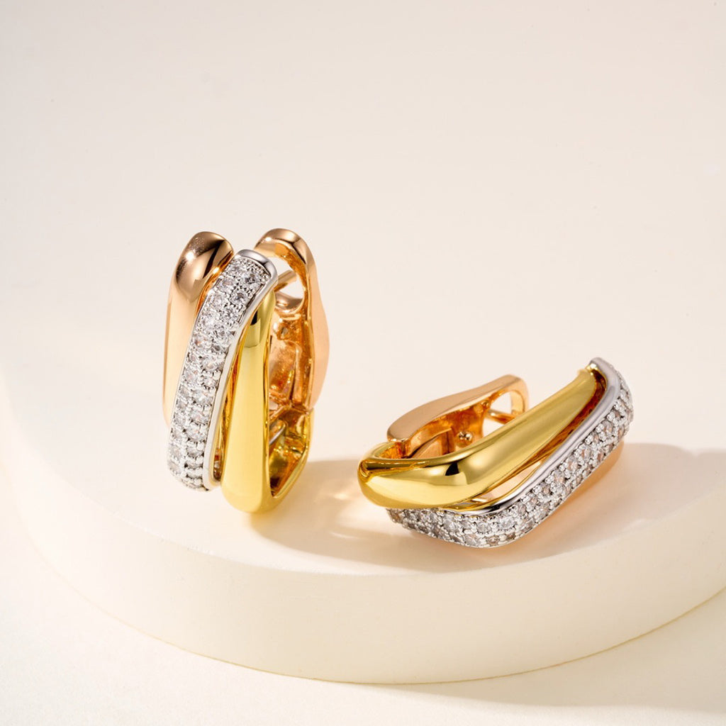 [ElanLuxe Jewelry]TRINITY HALF DIAMOND  CUSHION EARRINGS