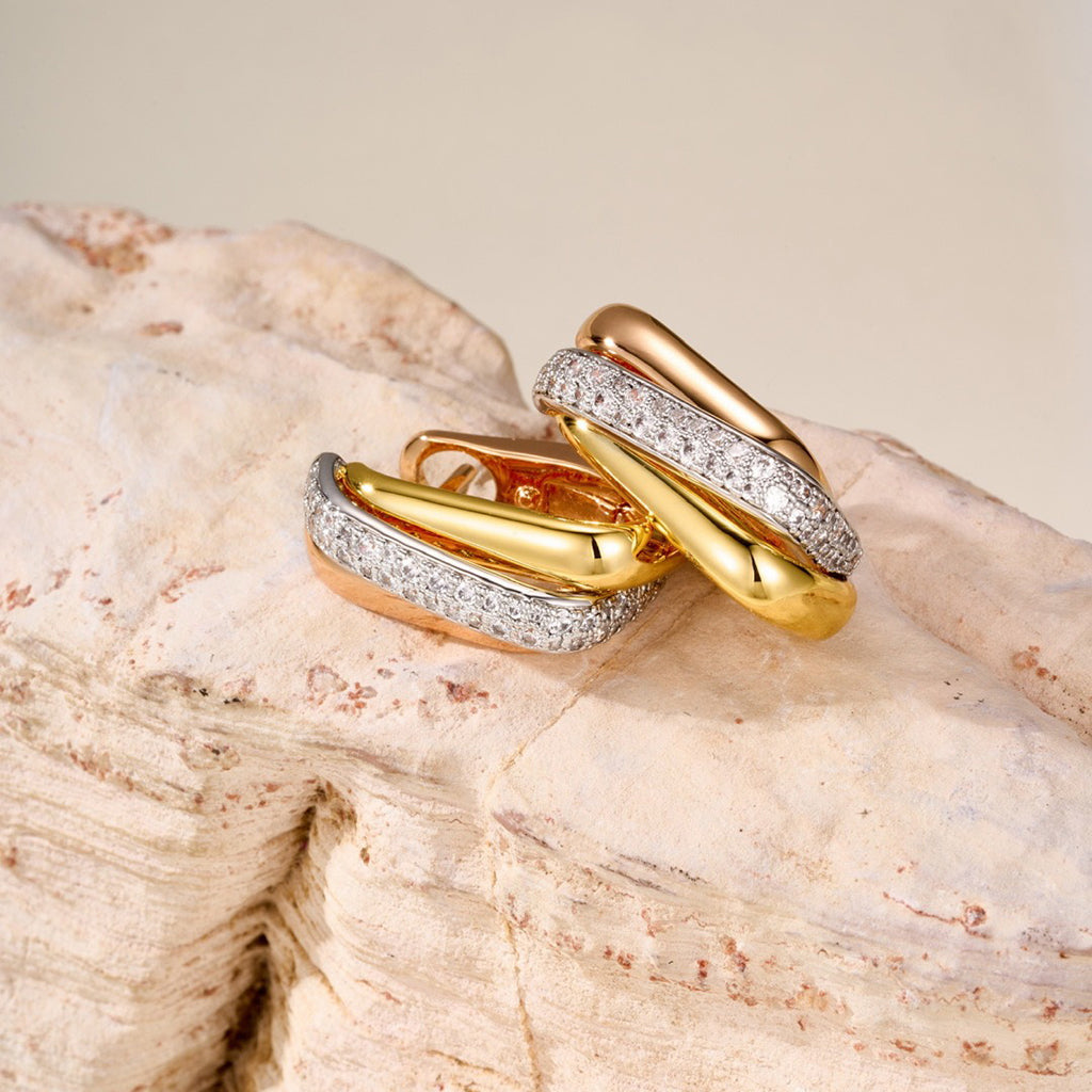 [ElanLuxe Jewelry]TRINITY HALF DIAMOND  CUSHION EARRINGS