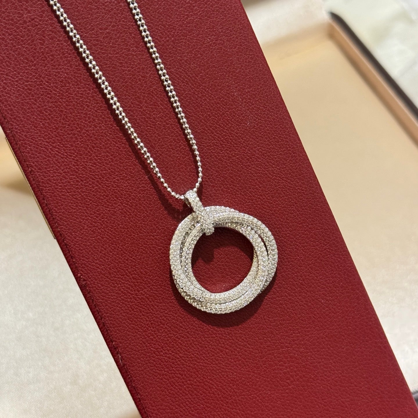 [ElanLuxe Jewelry]TRINITY LARGE FULL DIAMOND  NECKLACE