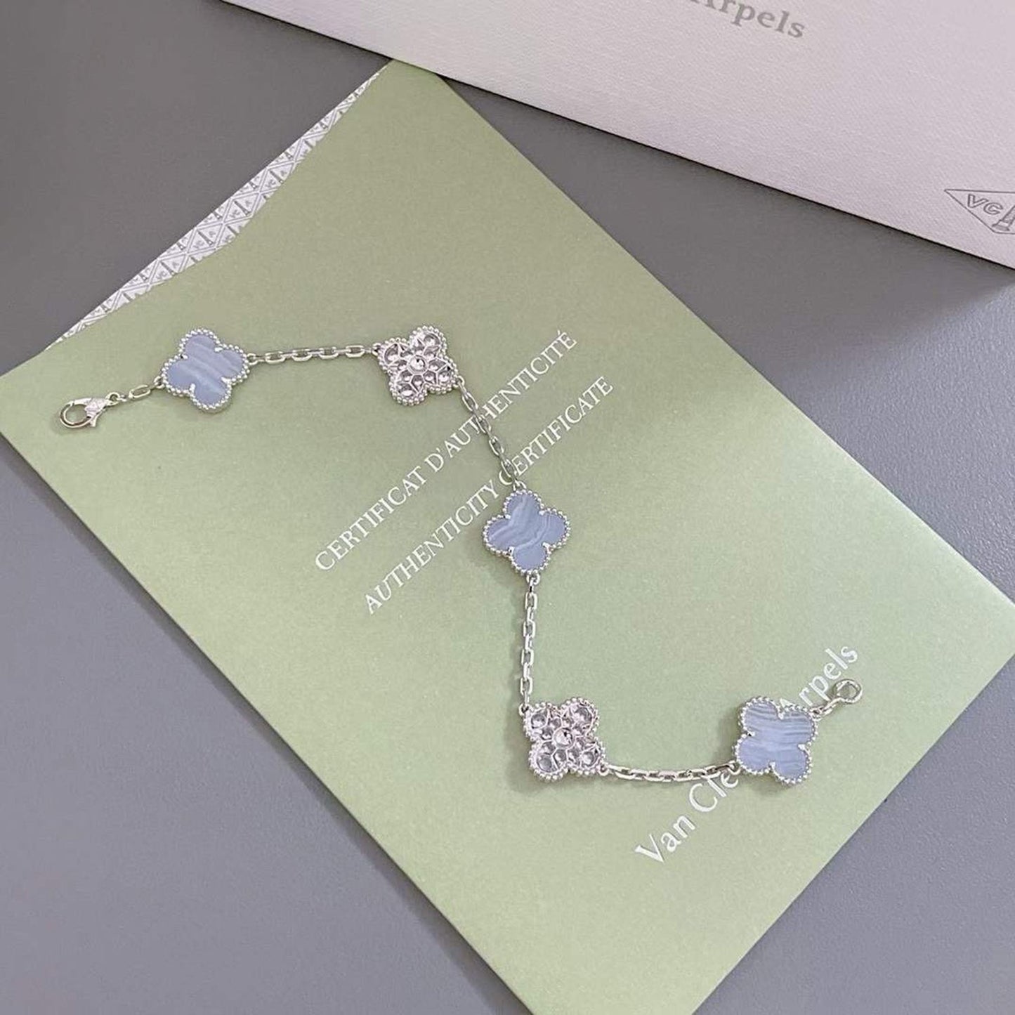 [ElanLuxe Jewelry]CLOVER  5 MOTIF DIAMOND PURPLE CHALCEDONY BRACELET SILVER