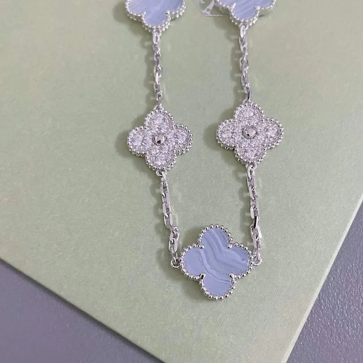 [ElanLuxe Jewelry] CLOVER 5 MOTIF PURPLE CHALCEDONY BRACELET COLLECTION