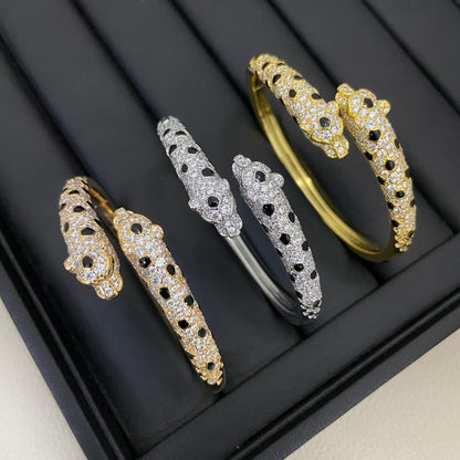 [ElanLuxe Jewelry]PANTHERE DOUBLE HEADED HALF DIAMOND OPEN BRACELET