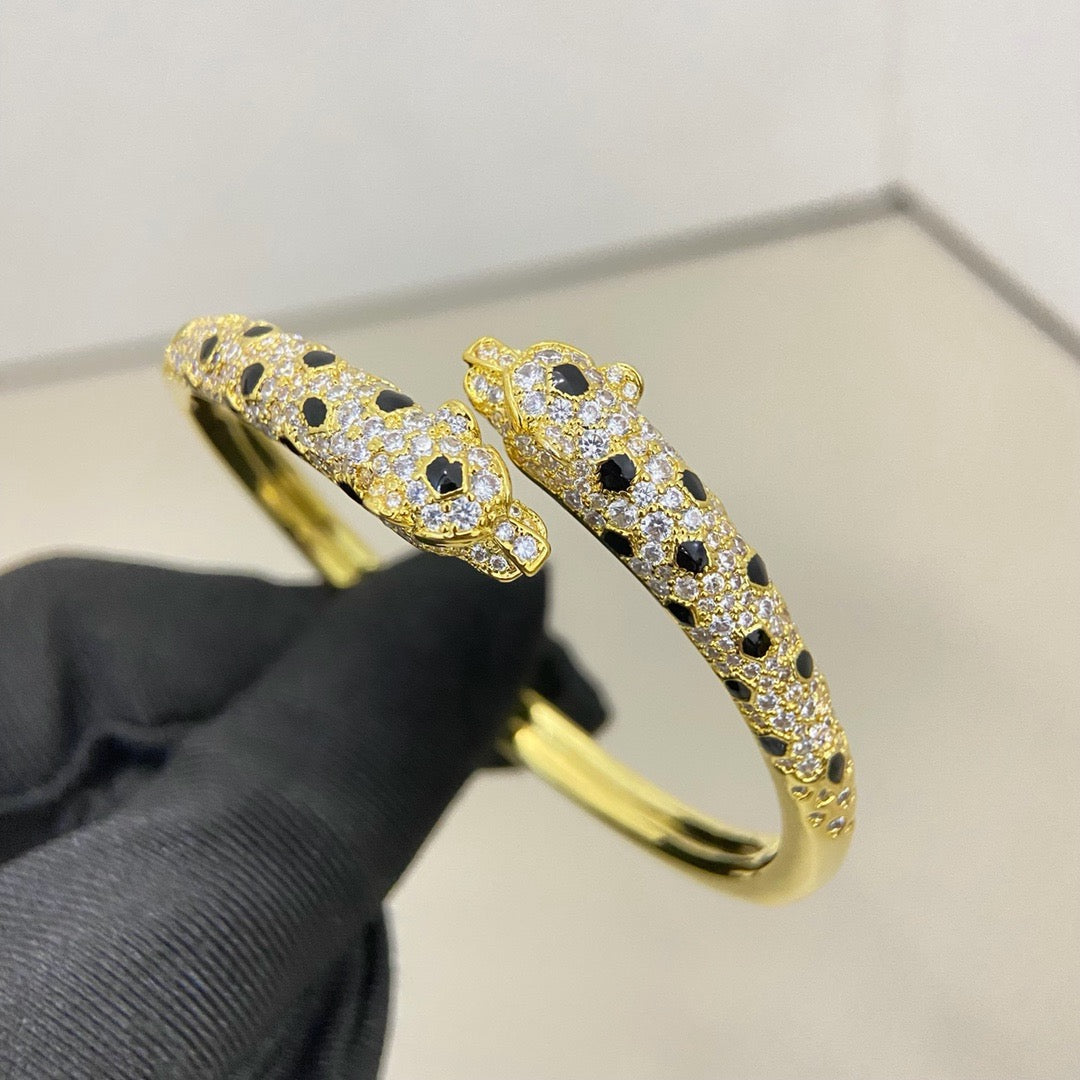 [ElanLuxe Jewelry]PANTHERE DOUBLE HEADED HALF DIAMOND OPEN BRACELET