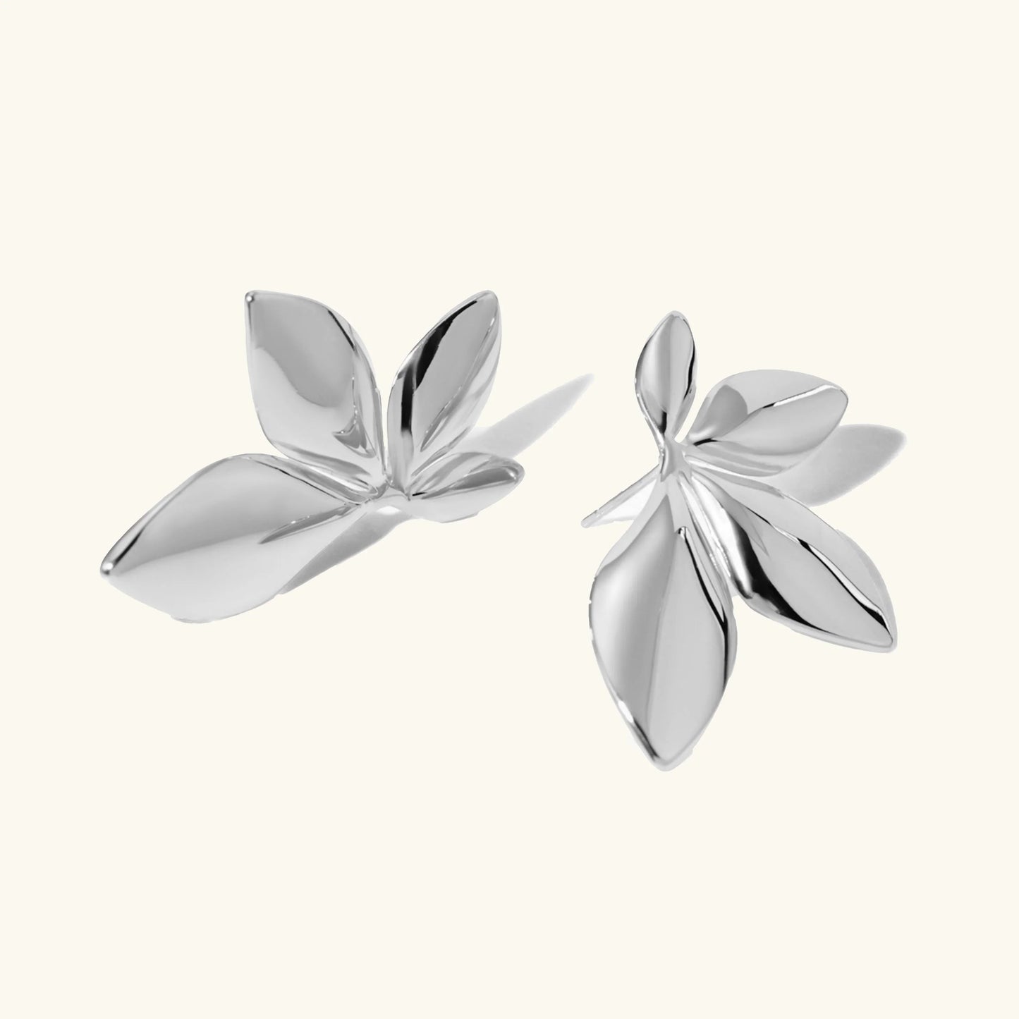 [ElanLuxe]Velle Gold Petal Earrings