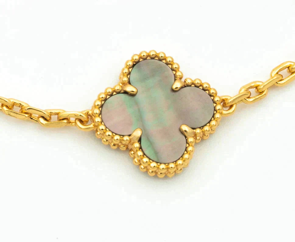 [ElanLuxe Jewelry]CLOVER 5 MOTIF GRAY MOP DIAMOND BRACELET
