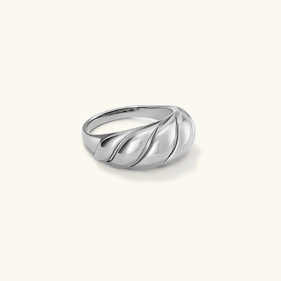 [ElanLuxe]Lorelei Gold Croissant Ring