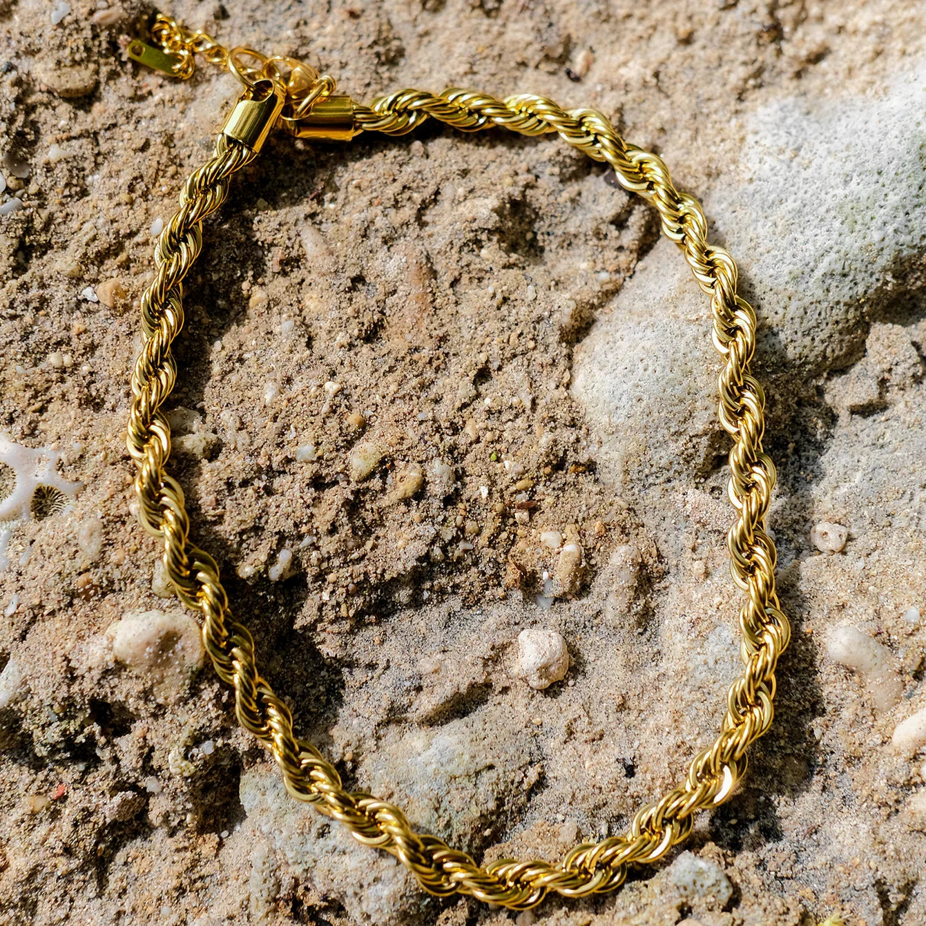 [ElanLuxe]Mila Golden Twist Necklace