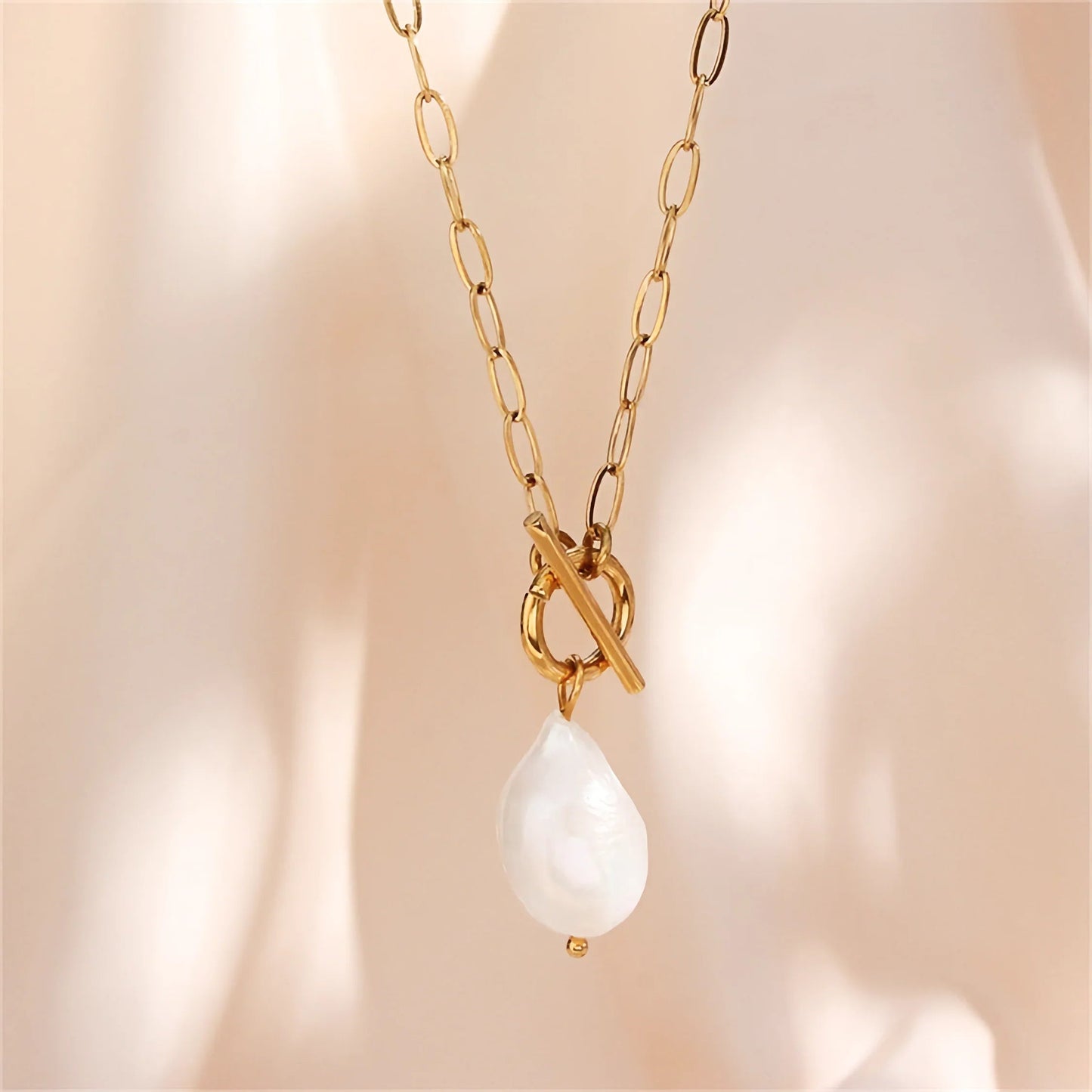 [ElanLuxe]Aphrodite Freshwater Pearl Necklace
