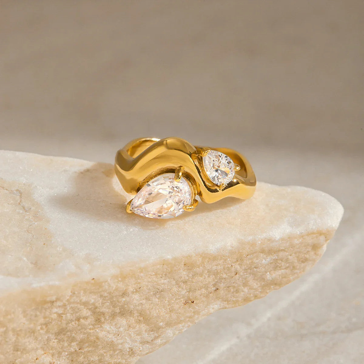 [ElanLuxe]Soletta Diamond Teardrop Gold Ring
