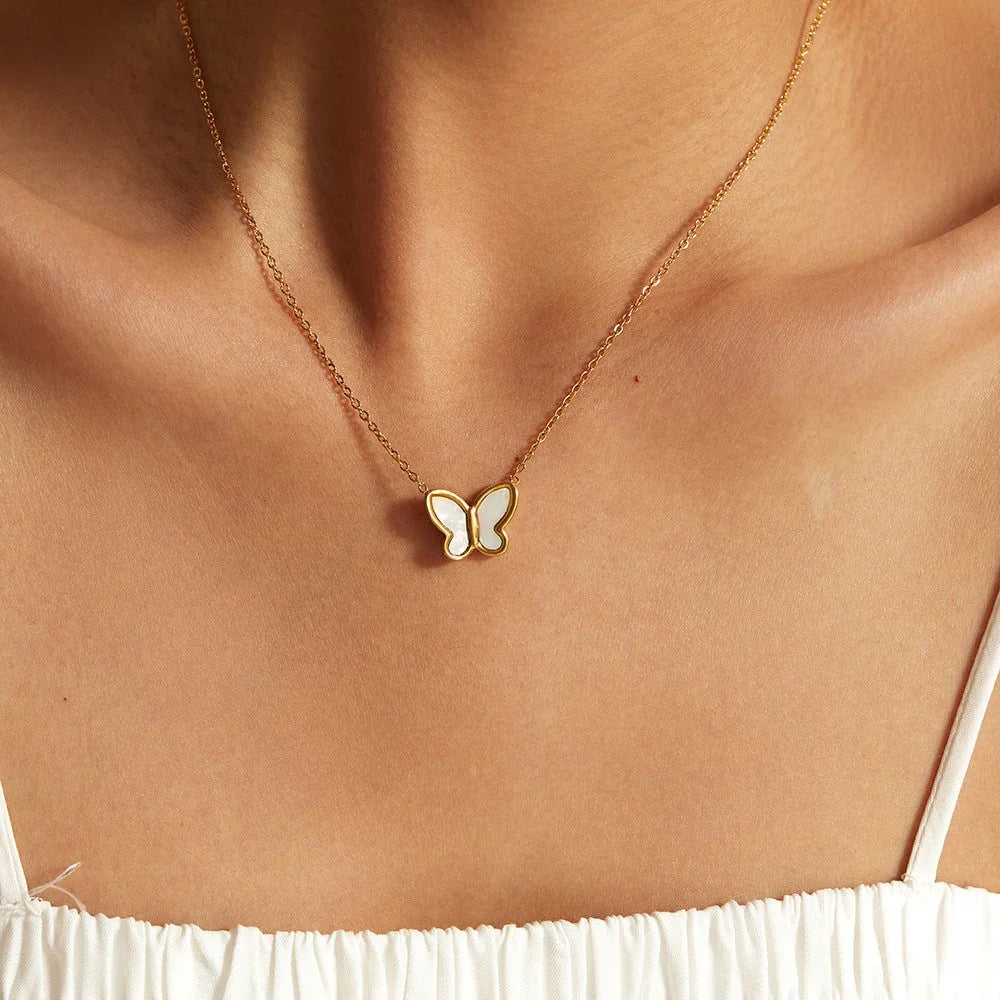 [ElanLuxe]Flutterby Mother of Pearl Necklace